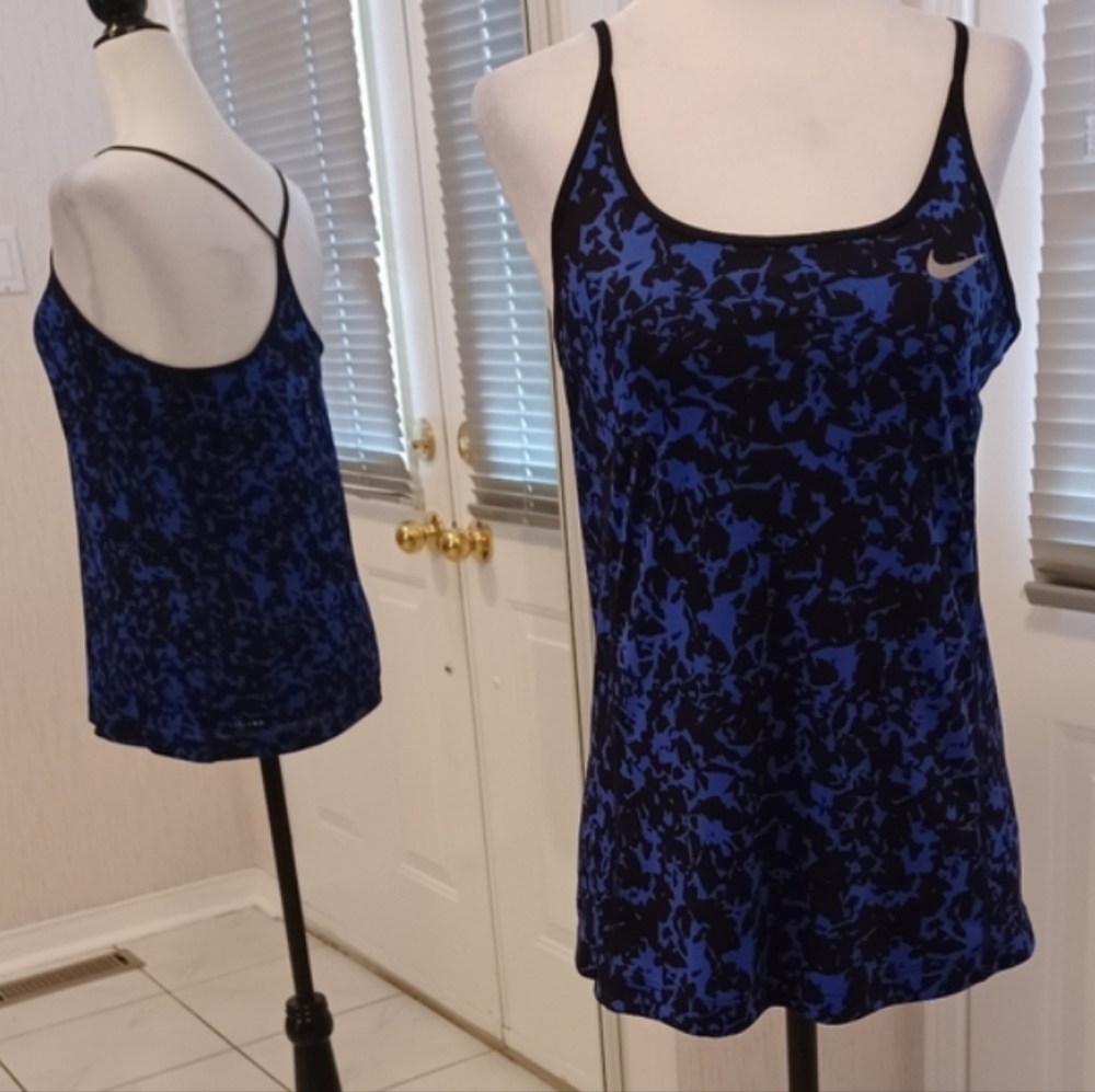 4/$80 Dri-Fit Nike Racer Back Tank Top - Size Small